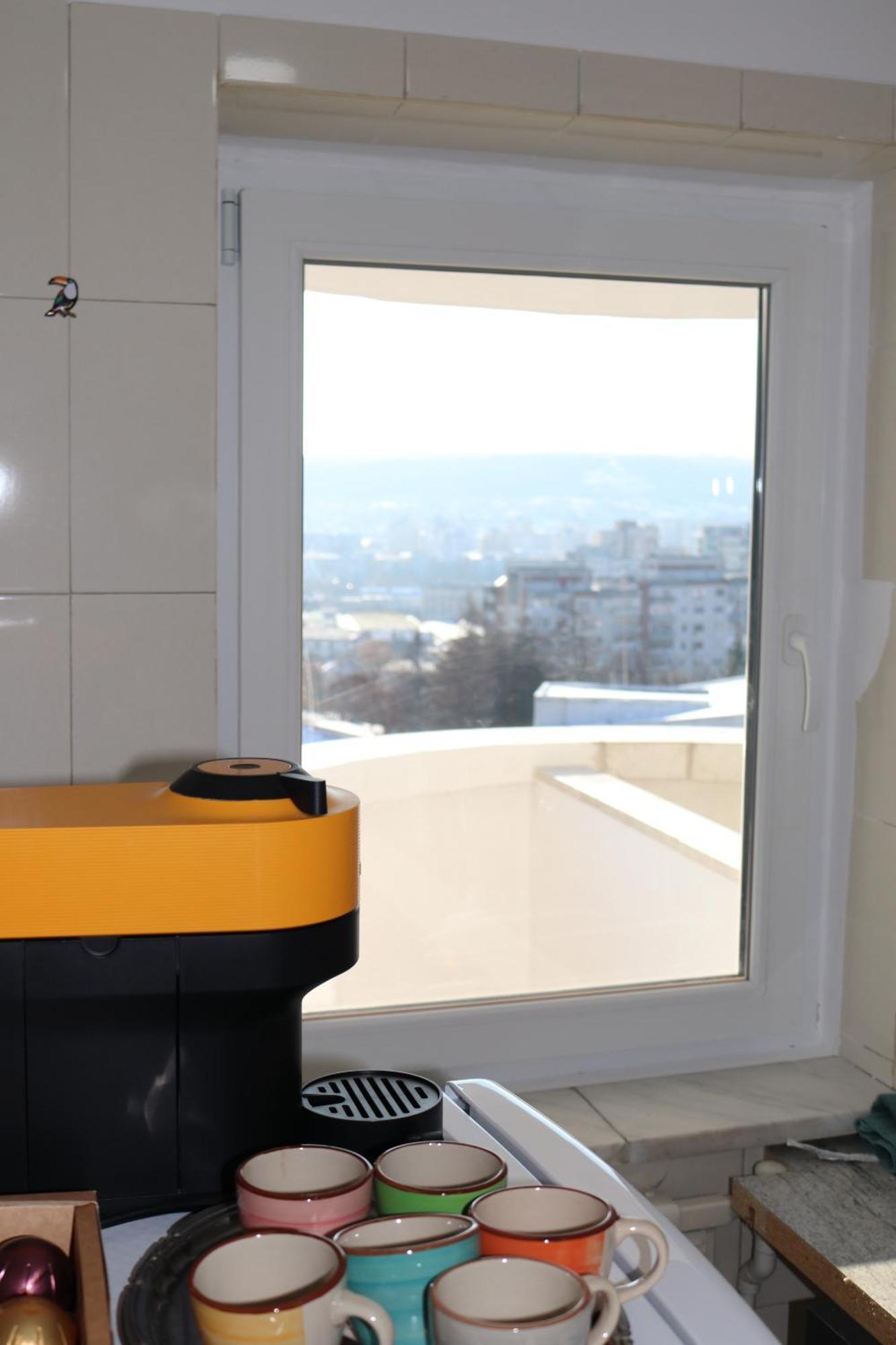 Propriete No.6 - Close To University, Hospital And Downtown Iasi Extérieur photo